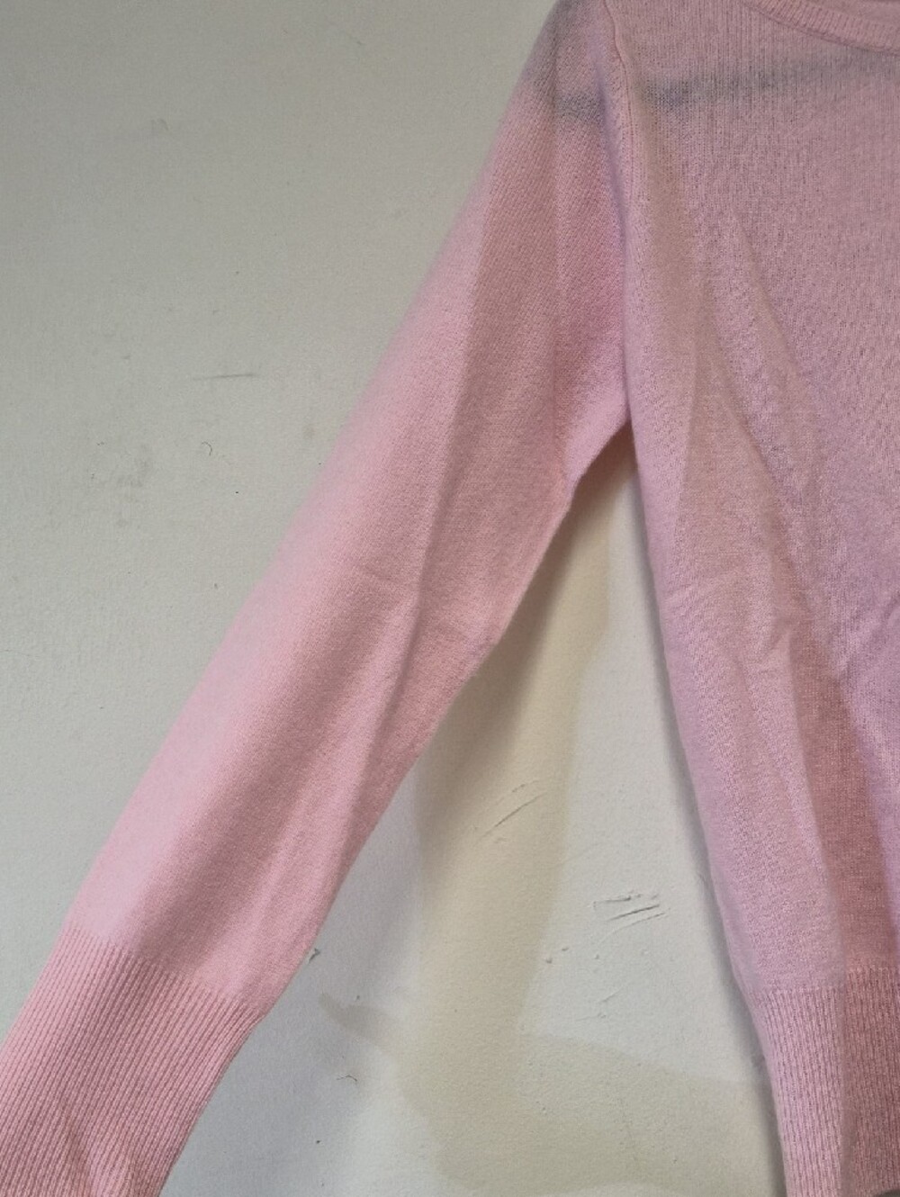 Neiman Marcus Pale Pink Scoop Neck Sweater | Size M - Picture 5 of 8